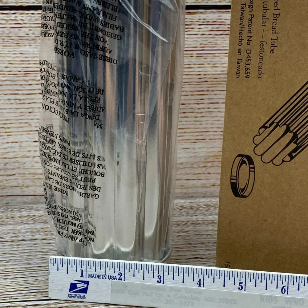 Pampered Chef Scalloped Bread Tube Mold for French‎ Bread 1565 New in Open Box